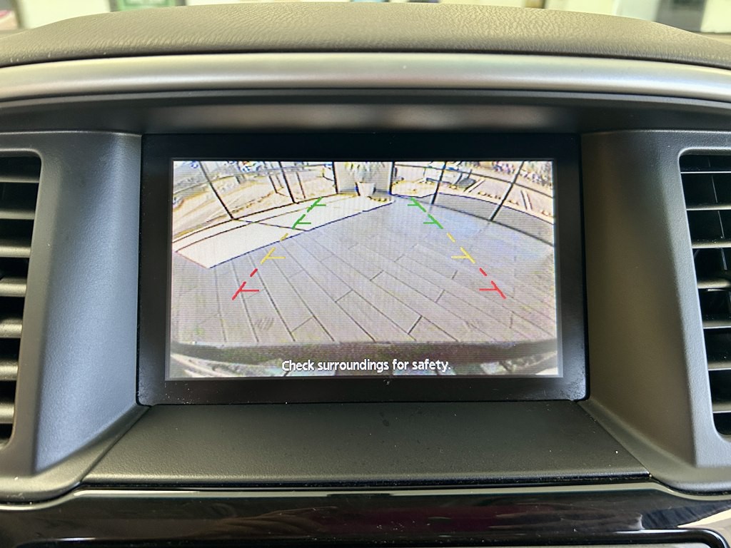 2014 Nissan Pathfinder Image 11