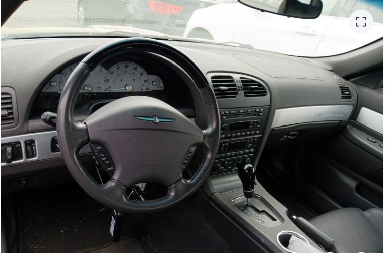 2002 Ford Thunderbird Image 6