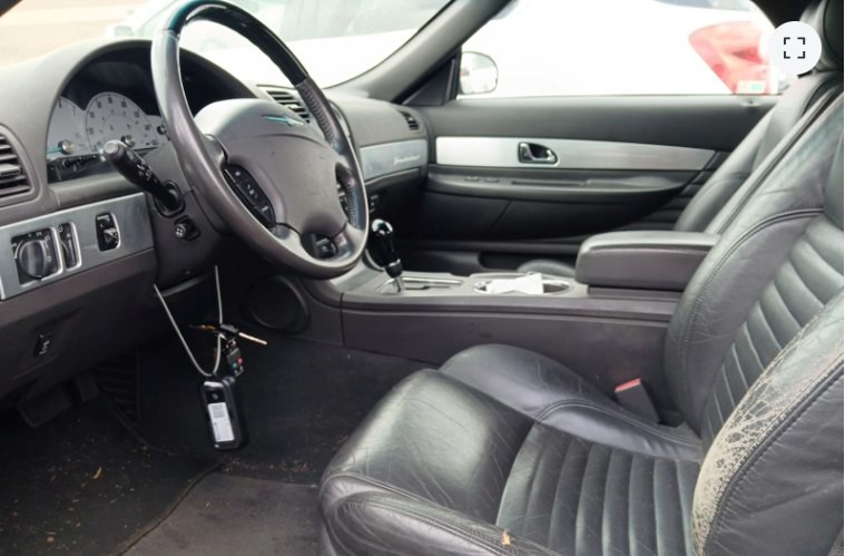 2002 Ford Thunderbird Image 5