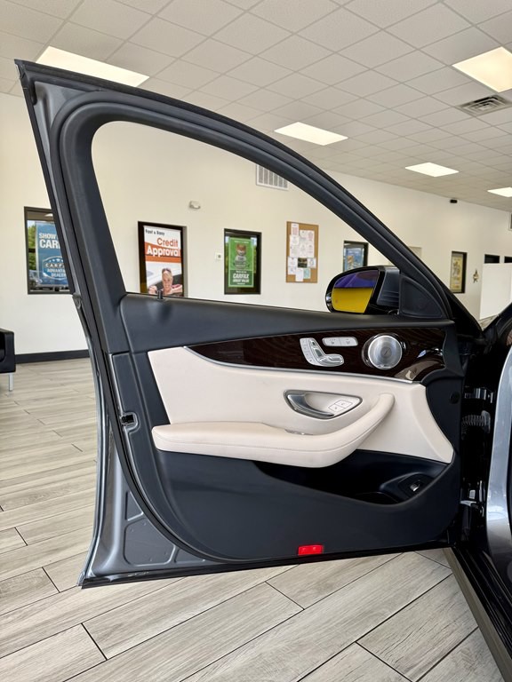 2020 Mercedes-Benz E-Class Image 15