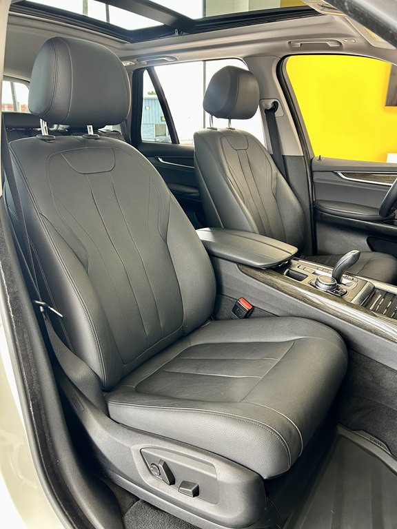 2015 BMW X5 Image 16