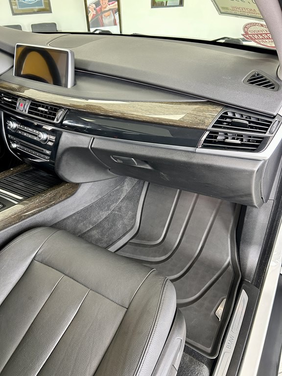 2015 BMW X5 Image 12
