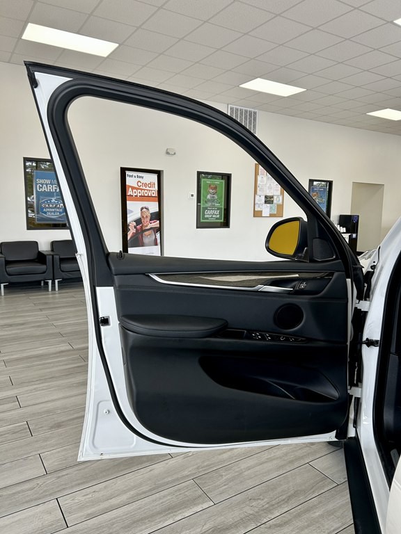 2015 BMW X5 Image 15