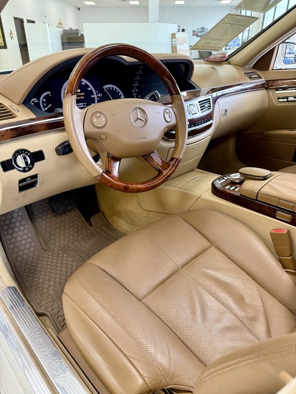 2008 Mercedes-Benz S-Class Image 12