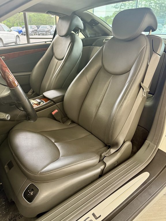 2004 Mercedes-Benz SL-Class Image 13