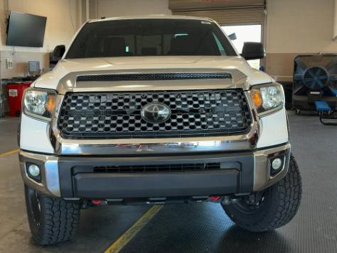 2018 Toyota Tundra Image 2