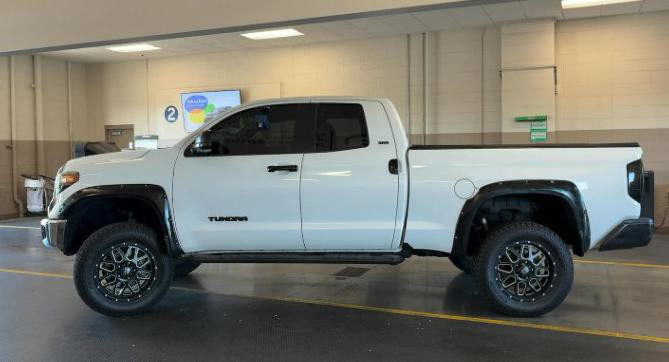 2018 Toyota Tundra Image 4