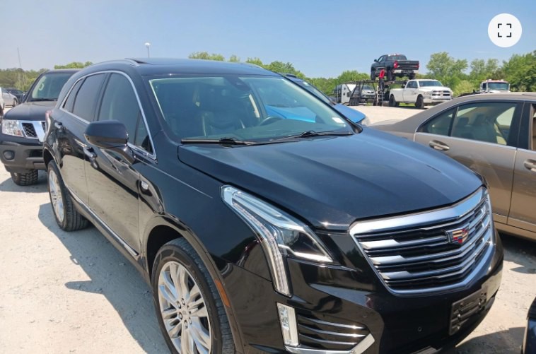2017 Cadillac XT5 Image 1