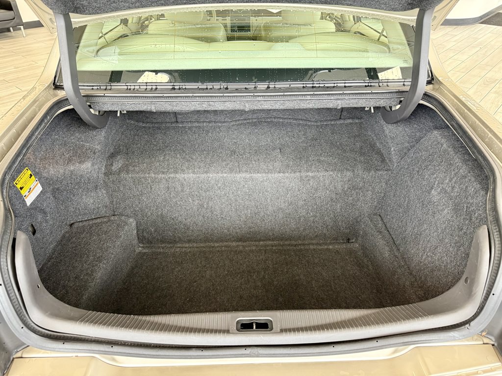 2006 Lincoln Town Car Image 9