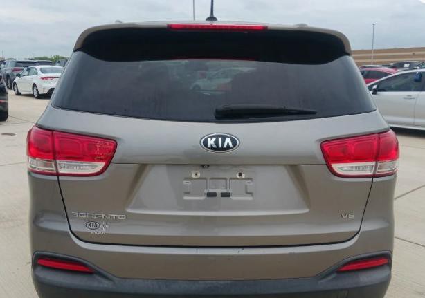 2017 Kia Sorento Image 5