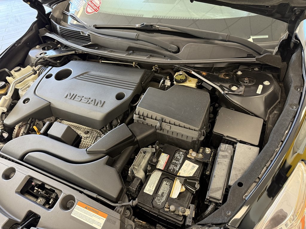 2015 Nissan Altima Image 18