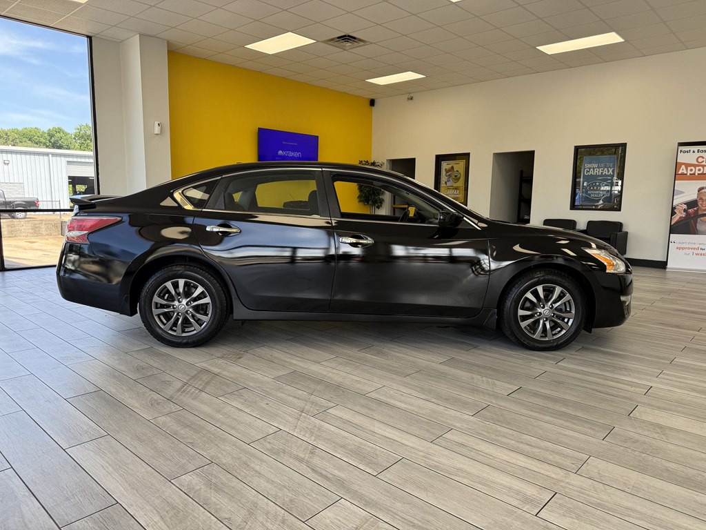 2015 Nissan Altima Image 5