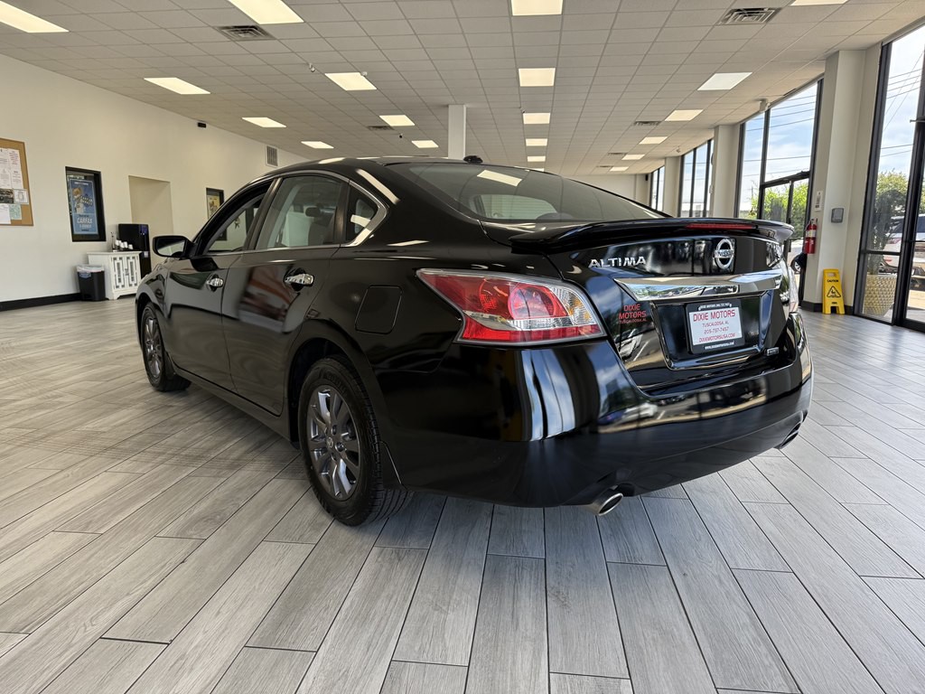 2015 Nissan Altima Image 7