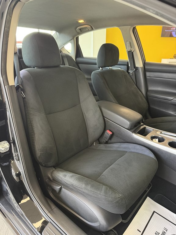 2015 Nissan Altima Image 15