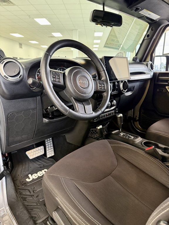2014 Jeep Wrangler Unlimited Image 12