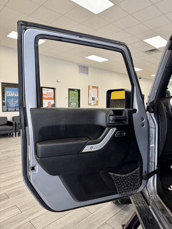 2014 Jeep Wrangler Unlimited Image 14