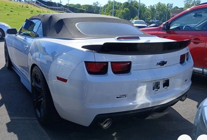 2013 Chevrolet Camaro Image 2