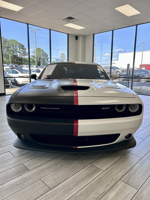 2016 Dodge Challenger Image 2