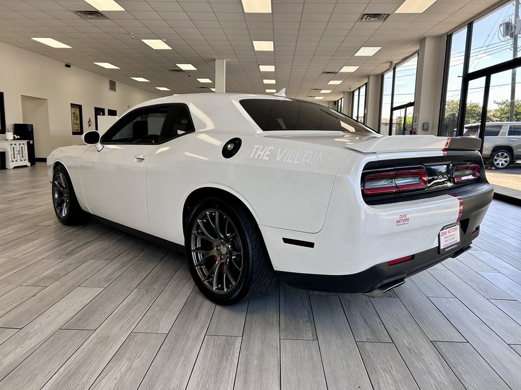 2016 Dodge Challenger Image 7