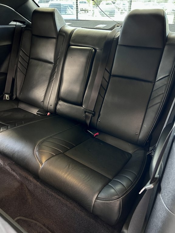 2016 Dodge Challenger Image 17