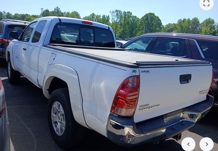 2006 Toyota Tacoma Image 2