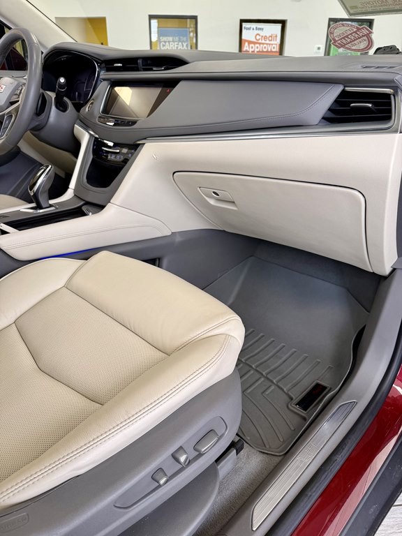 2017 Cadillac XT5 Image 12