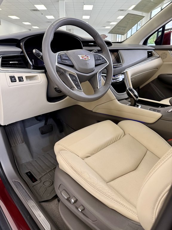 2017 Cadillac XT5 Image 13