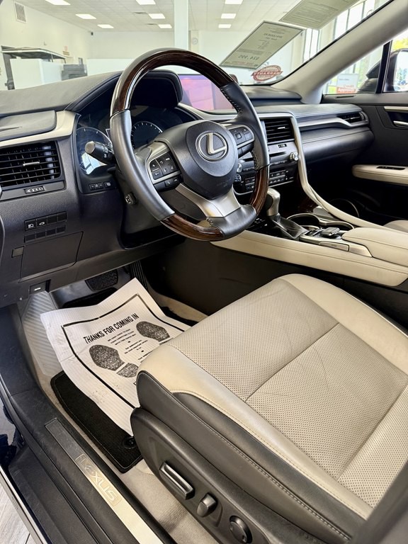 2016 Lexus RX Image 13