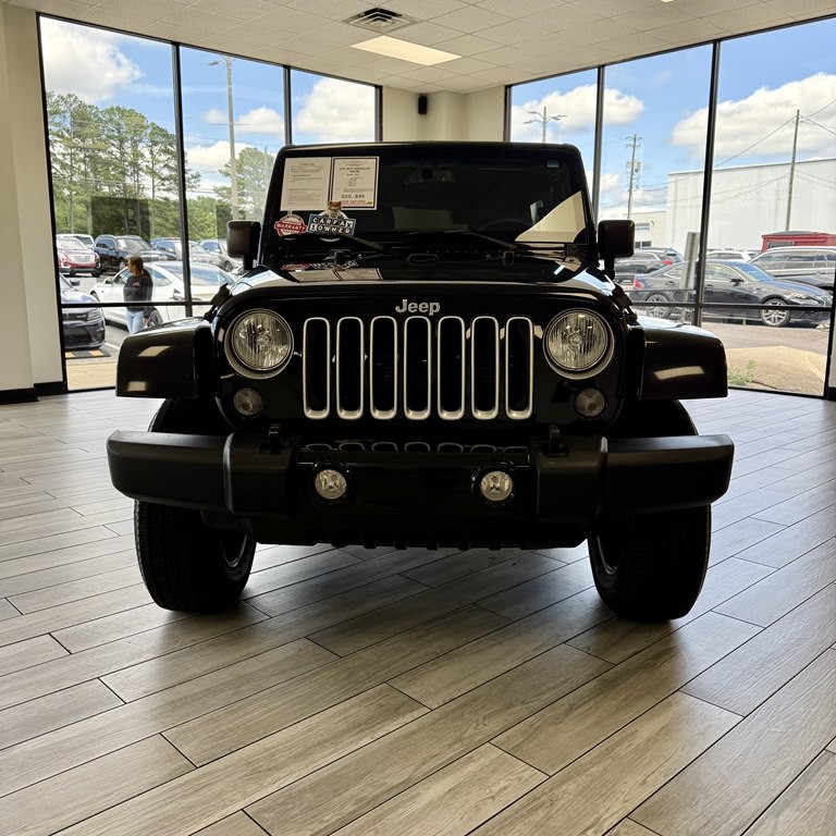 2016 Jeep Wrangler Unlimited Image 2