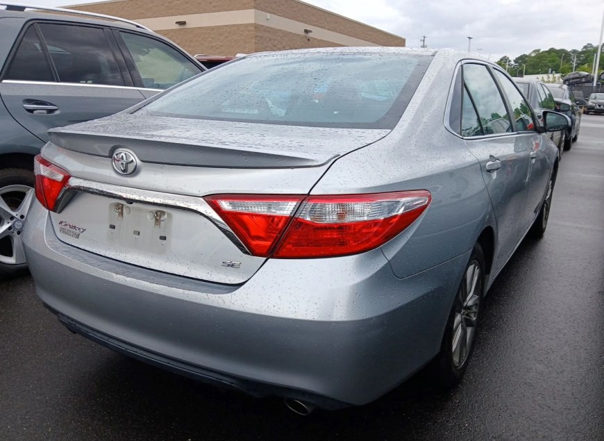 2017 Toyota Camry Image 3
