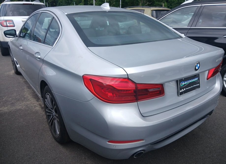 2020 BMW 5 Series Image 3