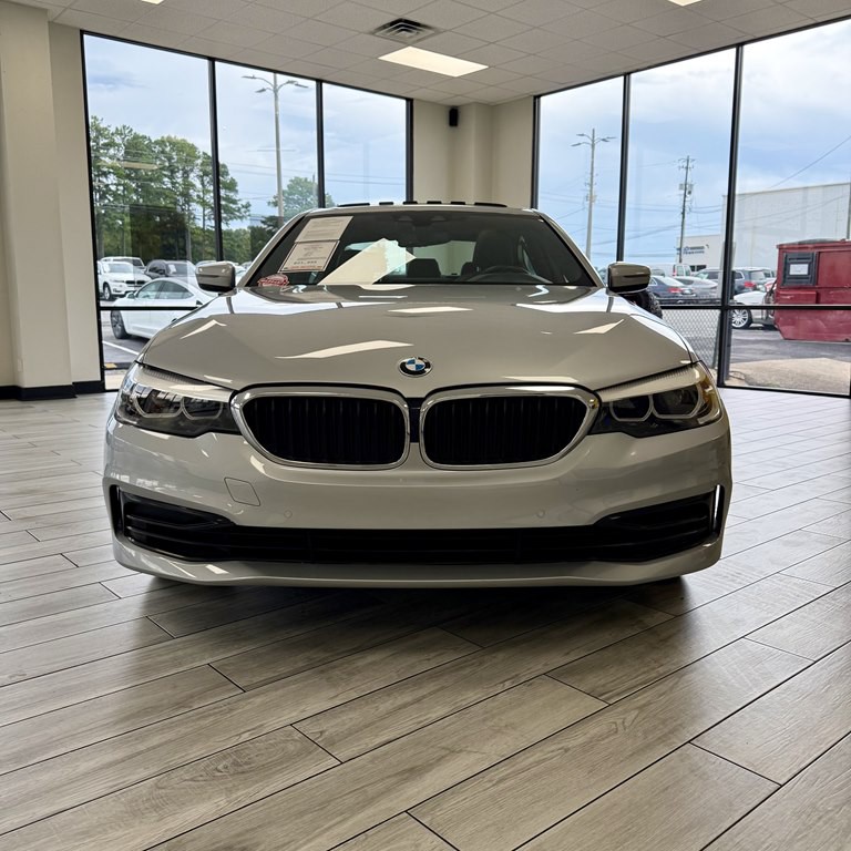 2020 BMW 5 Series Image 2