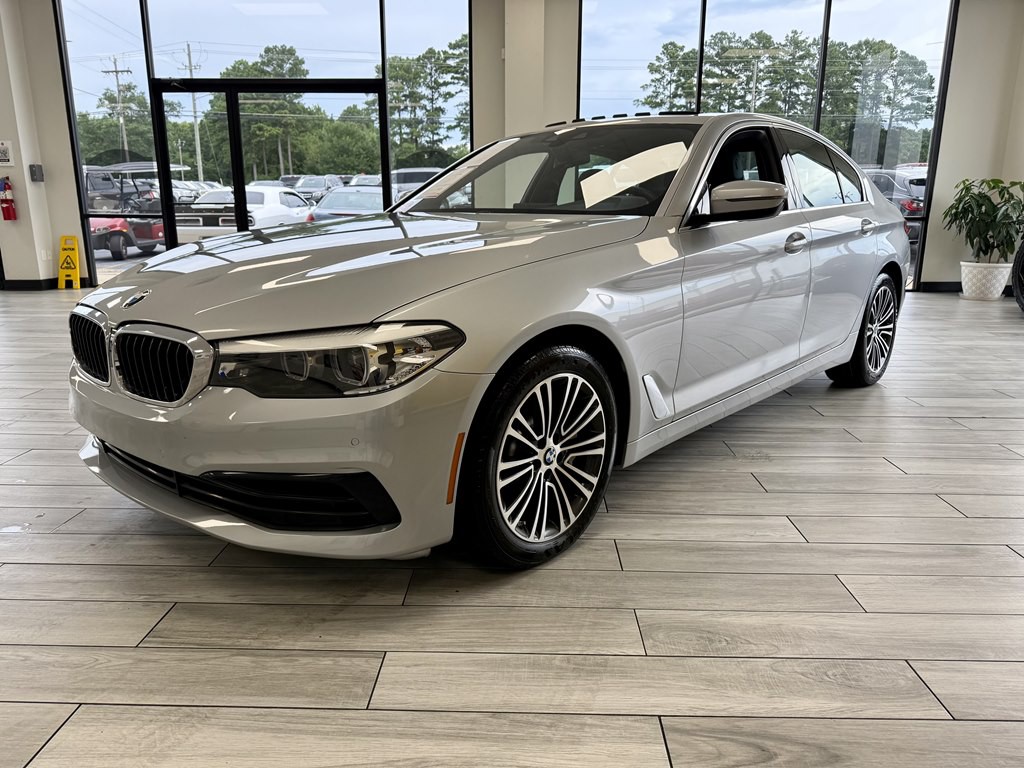 2020 BMW 5 Series Image 3