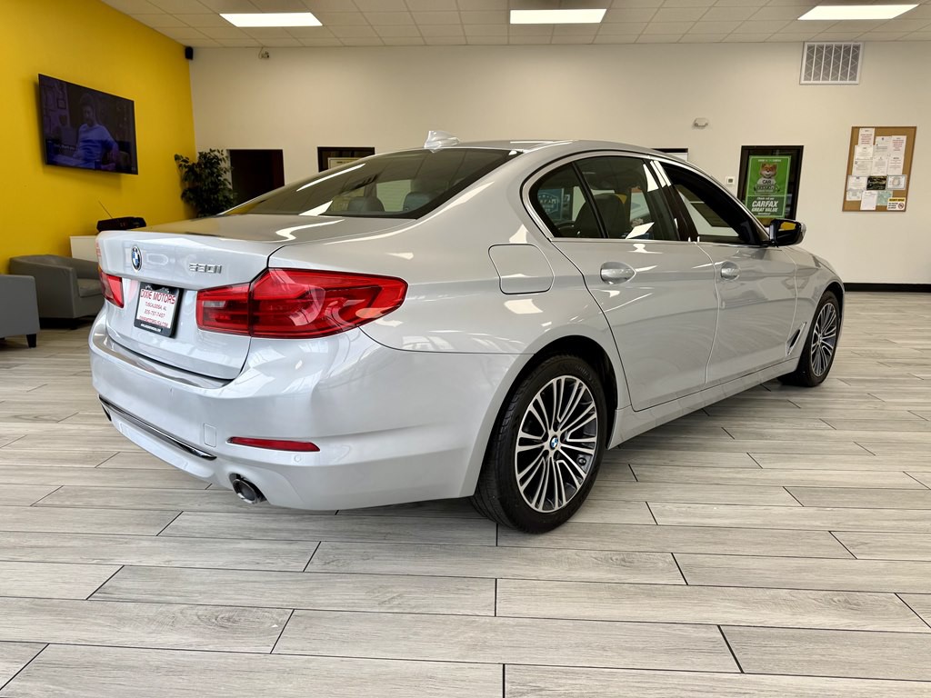2020 BMW 5 Series Image 6