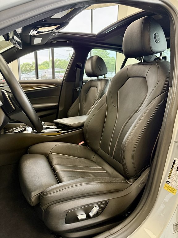2020 BMW 5 Series Image 14