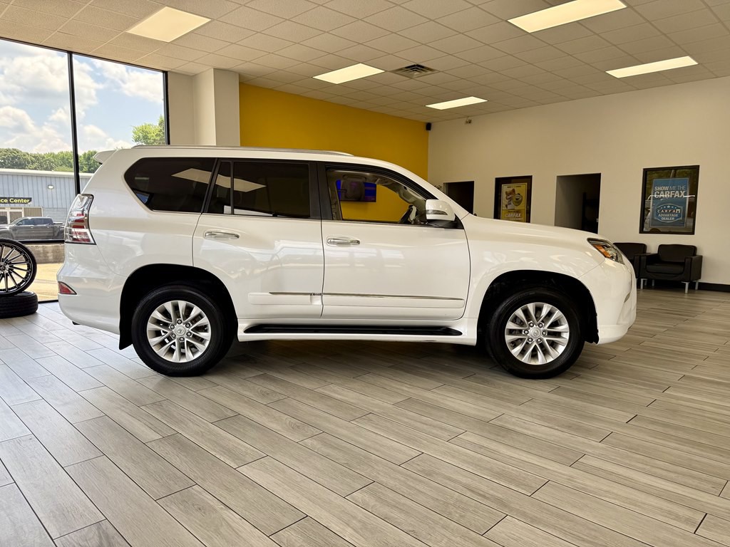 2015 Lexus GX Image 5