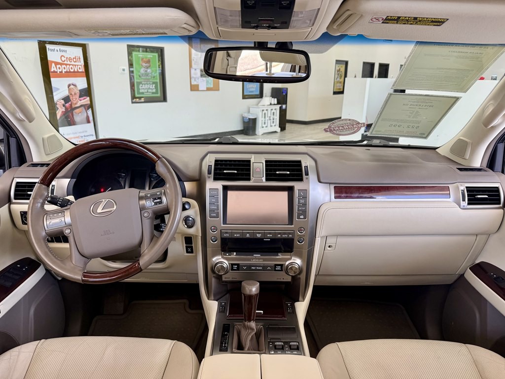 2015 Lexus GX Image 10