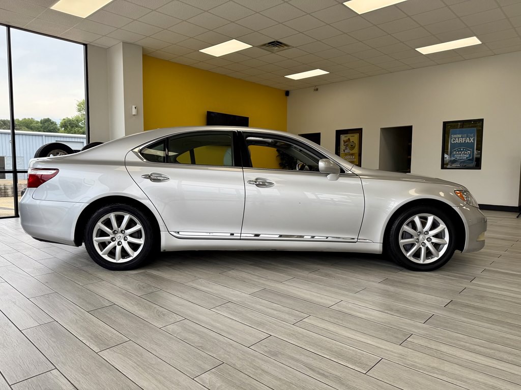 2008 Lexus LS Image 5