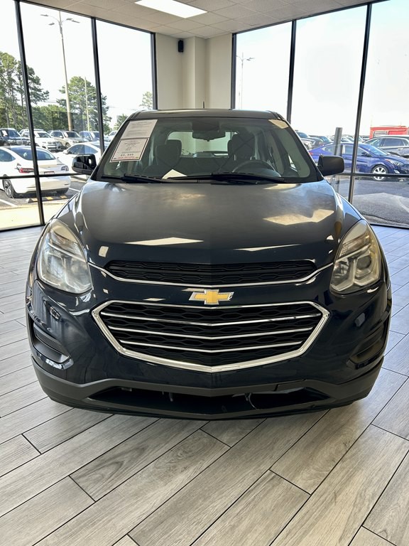 2017 Chevrolet Equinox Image 2