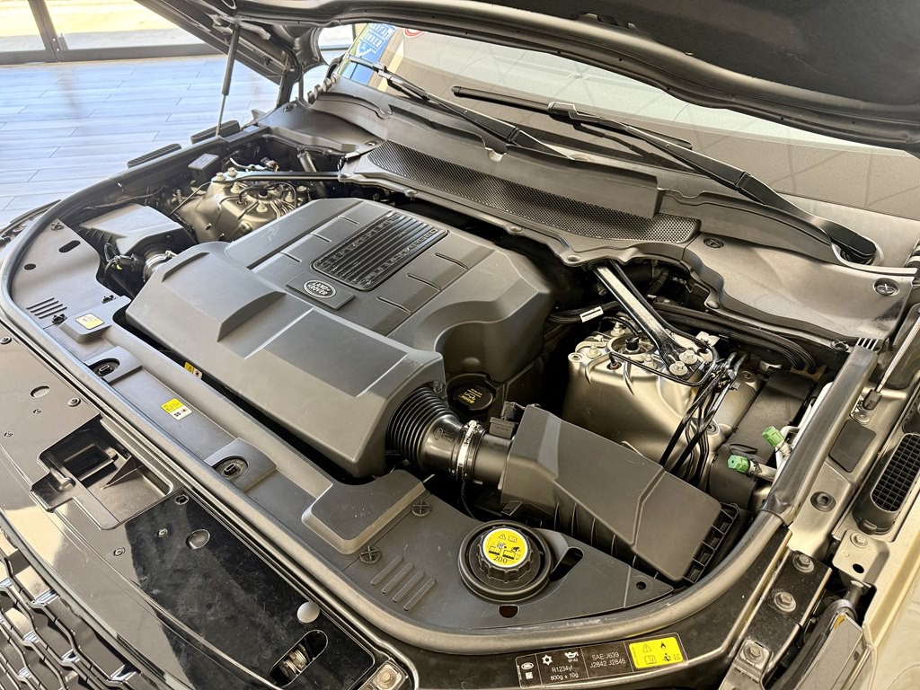 2018 Land Rover Range Rover Image 18