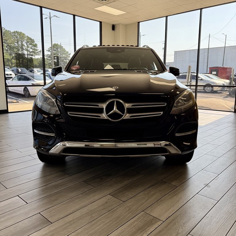 2017 Mercedes-Benz GLE-Class Image 2