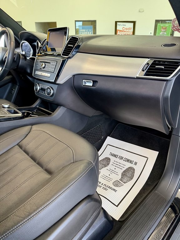 2017 Mercedes-Benz GLE-Class Image 12