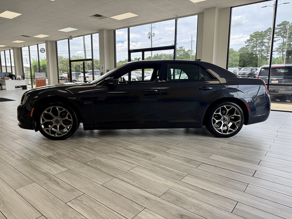 2018 Chrysler 300 Image 4