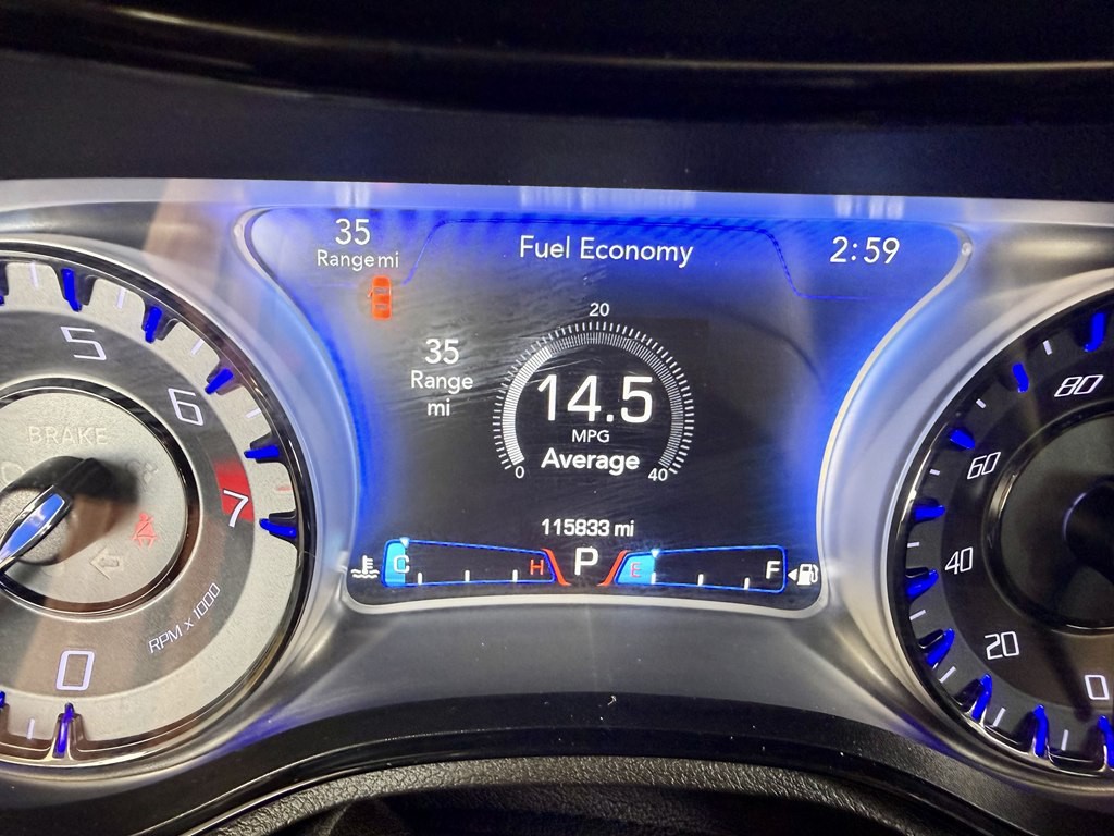 2018 Chrysler 300 Image 19