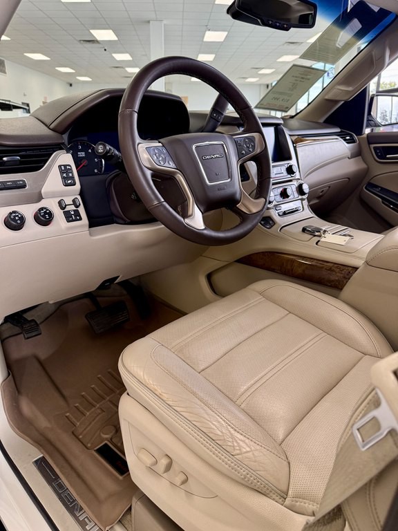 2015 GMC Yukon Image 13