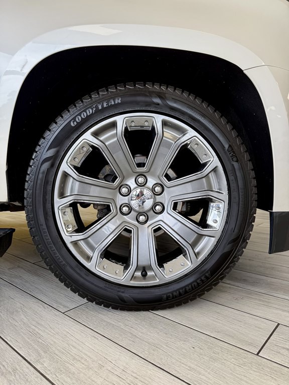 2015 GMC Yukon Image 20