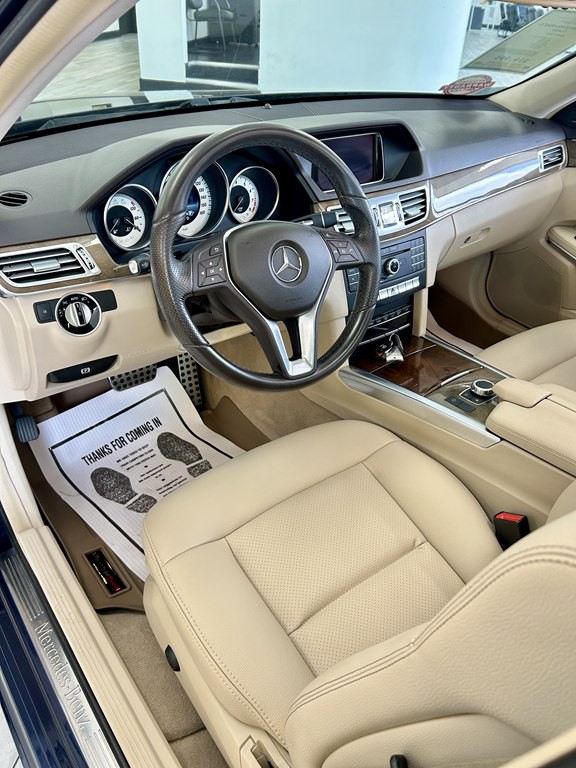 2016 Mercedes-Benz E-Class Image 10