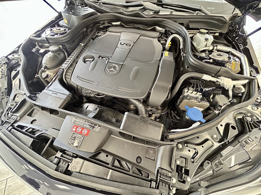2016 Mercedes-Benz E-Class Image 19