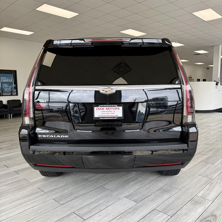 2018 Cadillac Escalade Image 8