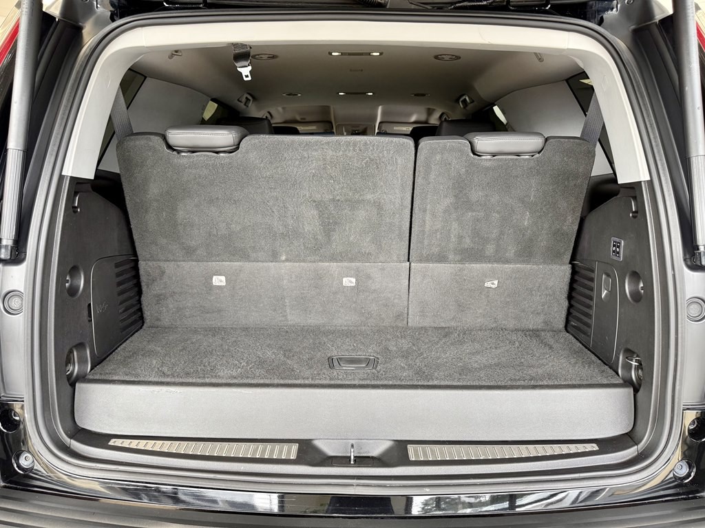 2018 Cadillac Escalade Image 9